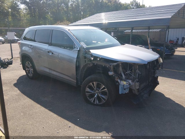 45698734 :رقم المزاد ، 5TDJKRFH2FS153291 vin ، 2015 Toyota Highlander Xle V6 مزاد بيع