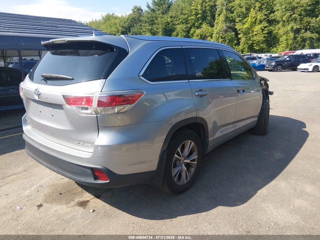 45698734 :رقم المزاد ، 5TDJKRFH2FS153291 vin ، 2015 Toyota Highlander Xle V6 مزاد بيع