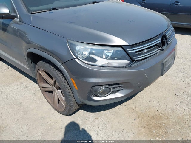 Продажа на аукционе авто 2016 Volkswagen Tiguan R-line, vin: WVGAV7AXXGW616897, номер лота: 45698759
