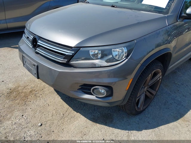 Продажа на аукционе авто 2016 Volkswagen Tiguan R-line, vin: WVGAV7AXXGW616897, номер лота: 45698759