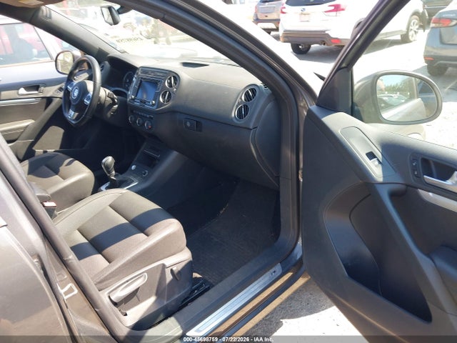 Продажа на аукционе авто 2016 Volkswagen Tiguan R-line, vin: WVGAV7AXXGW616897, номер лота: 45698759