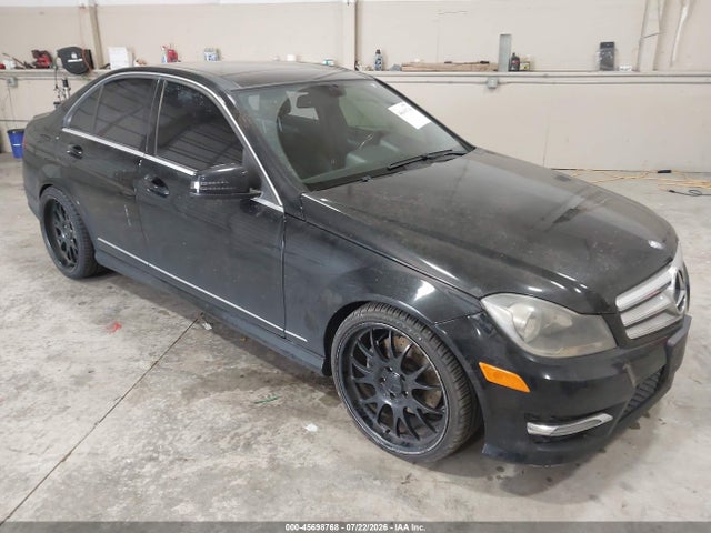 Aukcja sprzedaży 2013 Mercedes-benz C 300 Sport 4matic, vin: WDDGF8AB2DR244302, numer aukcji: 45698768
