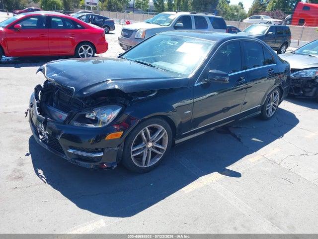 45698802 :رقم المزاد ، WDDGF4HB8CA633182 vin ، 2012 Mercedes-benz C 250 مزاد بيع