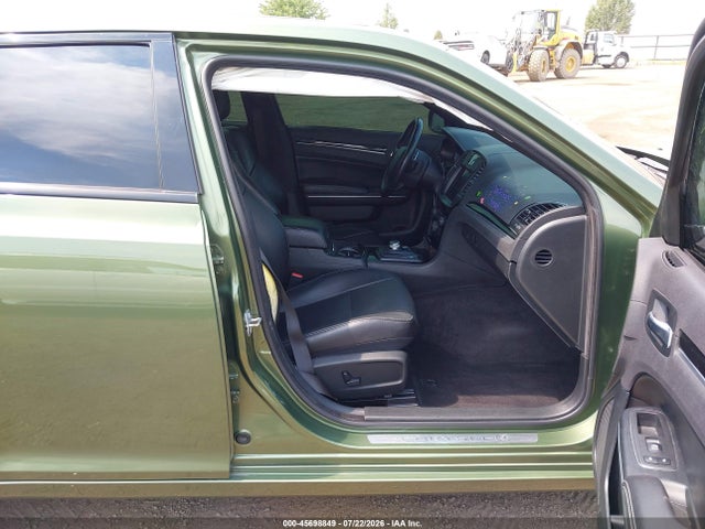 Продаж на аукціоні авто 2018 Chrysler 300 300s Awd, vin: 2C3CCAGG8JH300562, номер лоту: 45698849