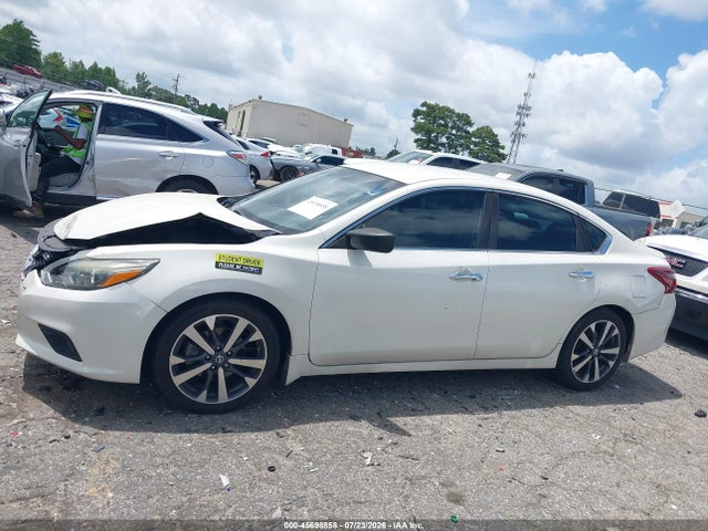 Продаж на аукціоні авто 2017 Nissan Altima 2.5 Sr, vin: 1N4AL3AP9HC499244, номер лоту: 45698858