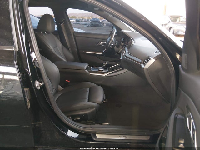 3MW5R1J53K8B03009 BMW 330I