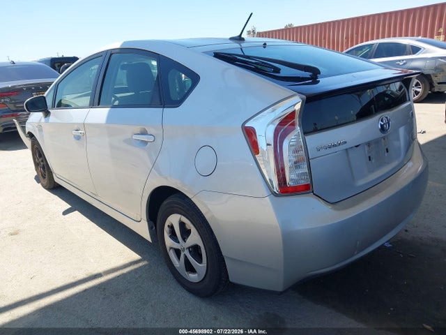 JTDKN3DU9E0391665 Toyota Prius Three