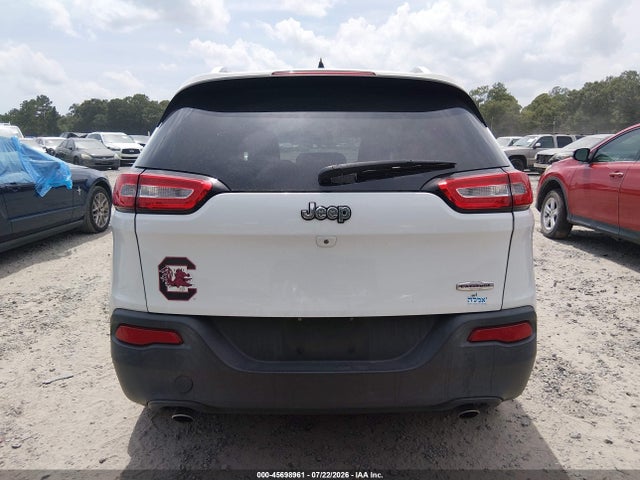 45698961 :رقم المزاد ، 1C4PJLCS7EW105858 vin ، 2014 Jeep Cherokee Latitude مزاد بيع