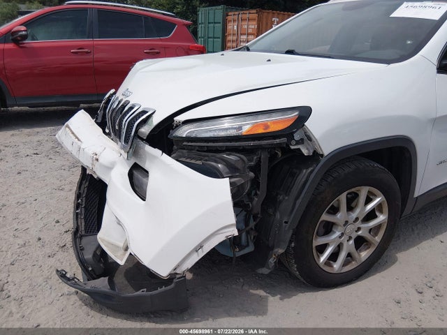 45698961 :رقم المزاد ، 1C4PJLCS7EW105858 vin ، 2014 Jeep Cherokee Latitude مزاد بيع
