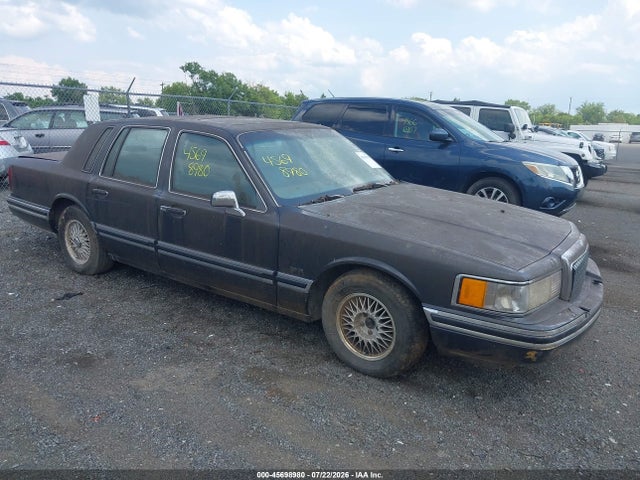 45698980 :رقم المزاد ، 1LNLM83W0PY742969 vin ، 1993 Lincoln Town Car Cartier مزاد بيع