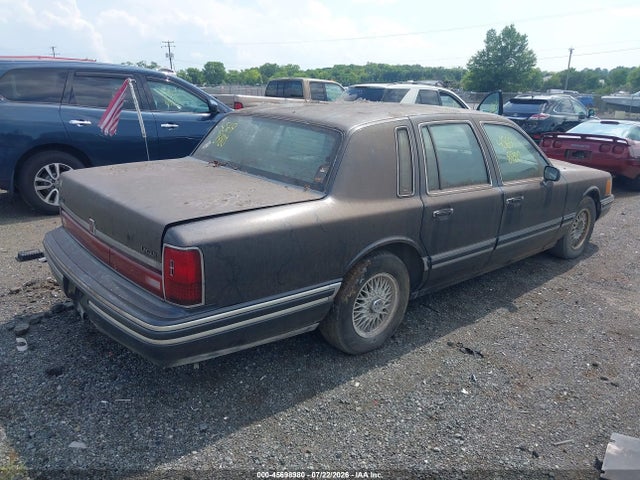Продажа на аукционе авто 1993 Lincoln Town Car Cartier, vin: 1LNLM83W0PY742969, номер лота: 45698980