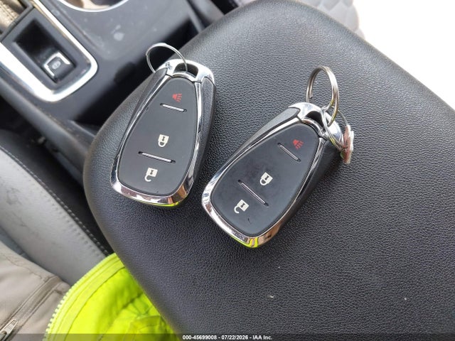 3GNAXSEV8MS110588 Chevrolet Equinox Awd Ls