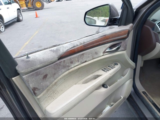 45699030 :رقم المزاد ، 3GYFNAEY8BS649082 vin ، 2011 Cadillac Srx Luxury Collection مزاد بيع