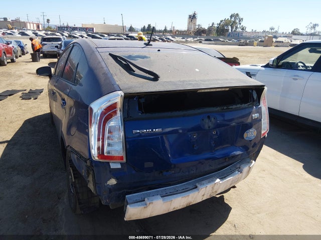 45699071 :رقم المزاد ، JTDKN3DU1A0075686 vin ، 2010 Toyota Prius Iii مزاد بيع