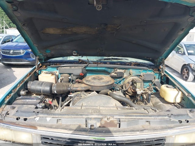 Auction sale of the 1994 Chevrolet Gmt-400 K1500, vin: 2GCEK19K1R1307821, lot number: 45699076