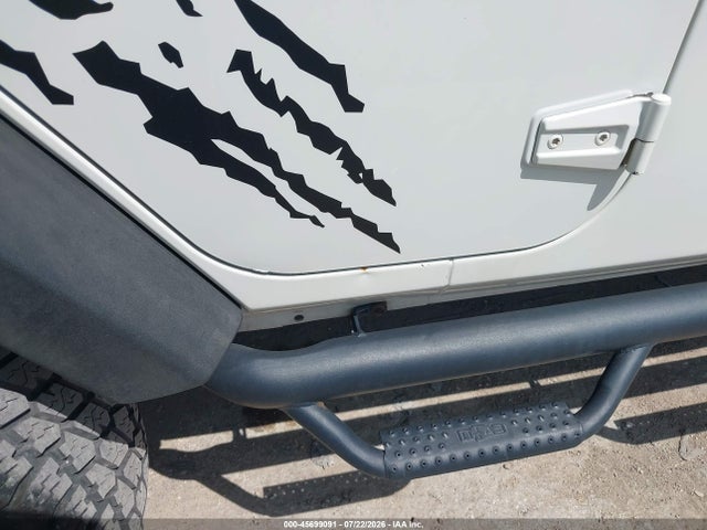 45699091 :رقم المزاد ، 1J4BA3H17AL105150 vin ، 2010 Jeep Wrangler Unlimited Sport مزاد بيع