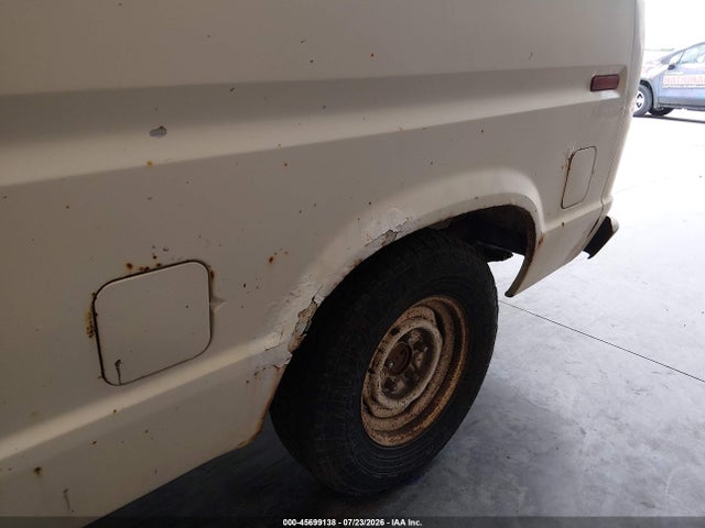 1986 Ford Econoline E150 Van მანქანა იყიდება აუქციონზე, vin: 1FTDE14H2GHA78008, აუქციონის ნომერი: 45699138