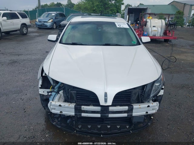 Продажа на аукционе авто 2015 Lincoln Mks, vin: 1LNHL9DK7FG607986, номер лота: 45699169