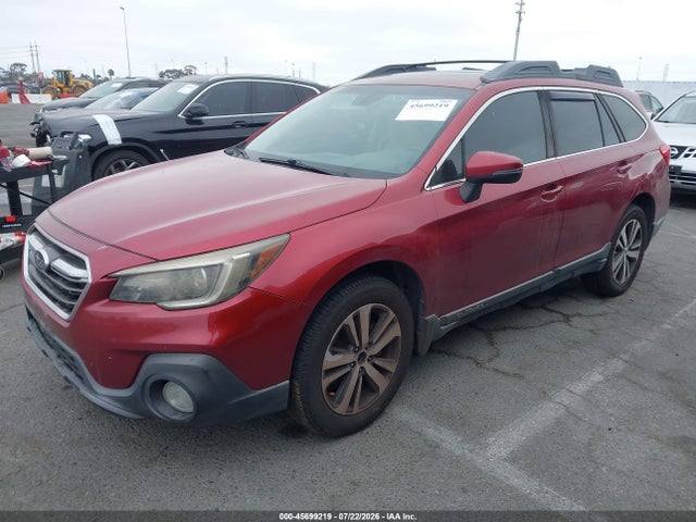 Subaru Outback 2.5i Limited 2018 4S4BSANC5J3318543 Image 2