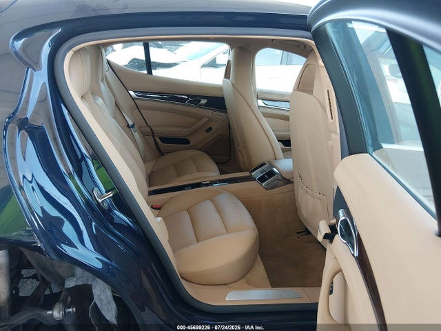 WP0AB2A73FL050274 Porsche Panamera 4s