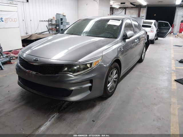 KIA Optima Lx 2017 5XXGT4L38HG148992 Image 2