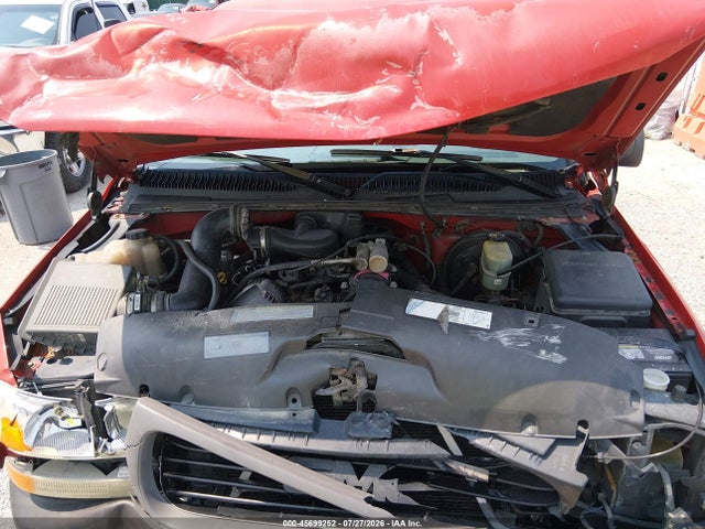 2000 Gmc Sierra 1500 Sl მანქანა იყიდება აუქციონზე, vin: 1GTEC14W7YE316382, აუქციონის ნომერი: 45699252