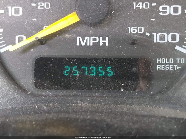 2000 Gmc Sierra 1500 Sl მანქანა იყიდება აუქციონზე, vin: 1GTEC14W7YE316382, აუქციონის ნომერი: 45699252