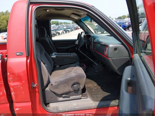 2000 Gmc Sierra 1500 Sl მანქანა იყიდება აუქციონზე, vin: 1GTEC14W7YE316382, აუქციონის ნომერი: 45699252