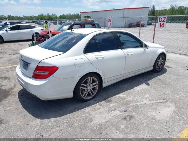 Aukcja sprzedaży 2013 Mercedes-benz C 250 Sport, vin: WDDGF4HB5DR285814, numer aukcji: 45699256