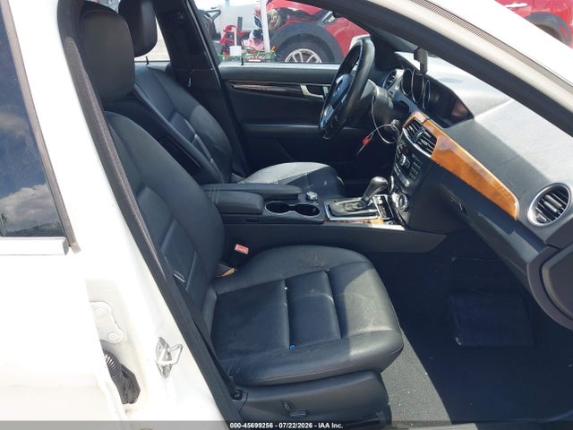 Aukcja sprzedaży 2013 Mercedes-benz C 250 Sport, vin: WDDGF4HB5DR285814, numer aukcji: 45699256