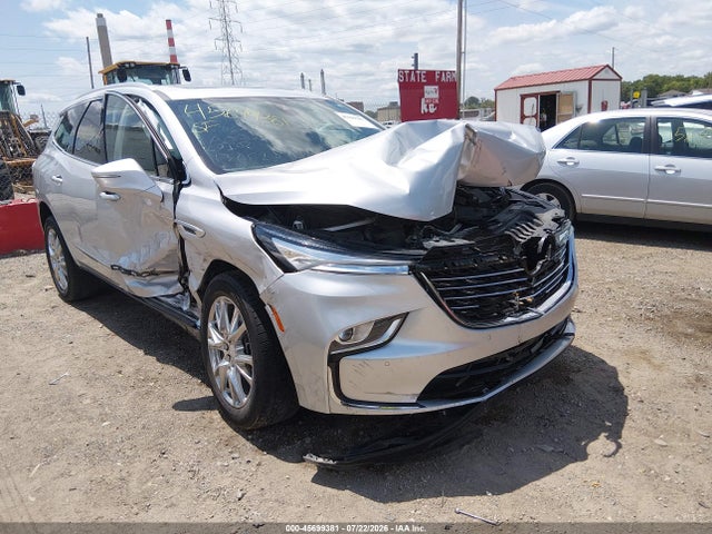 2022 Buick Enclave Awd Essence მანქანა იყიდება აუქციონზე, vin: 5GAEVAKW5NJ132625, აუქციონის ნომერი: 45699381