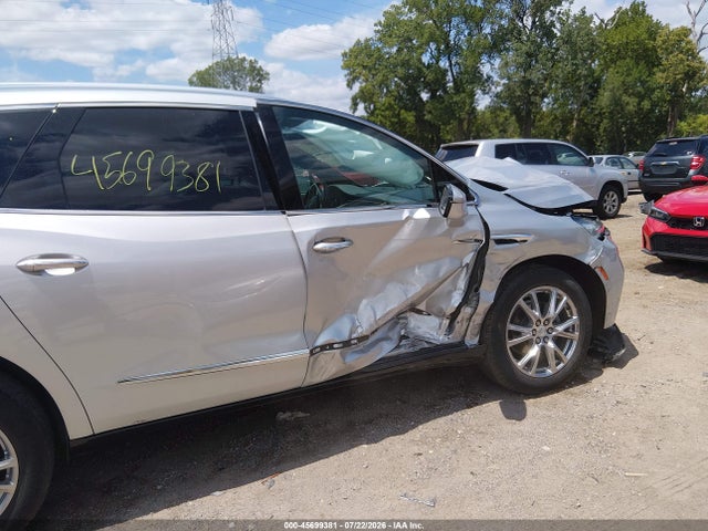 2022 Buick Enclave Awd Essence მანქანა იყიდება აუქციონზე, vin: 5GAEVAKW5NJ132625, აუქციონის ნომერი: 45699381