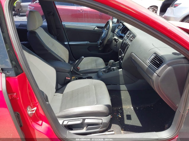 Продажа на аукционе авто 2016 Volkswagen Jetta 1.8t Sport, vin: 3VWD17AJ2GM326224, номер лота: 45699390