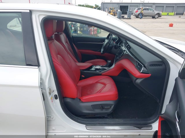 4T1B61HK6KU724057 Toyota CAMRY XSE