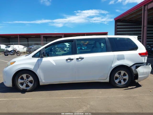45699444 :رقم المزاد ، 5TDZK3DC3ES513349 vin ، 2014 Toyota Sienna L V6 7 Passenger مزاد بيع