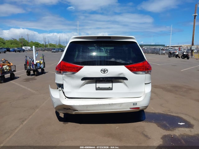 45699444 :رقم المزاد ، 5TDZK3DC3ES513349 vin ، 2014 Toyota Sienna L V6 7 Passenger مزاد بيع
