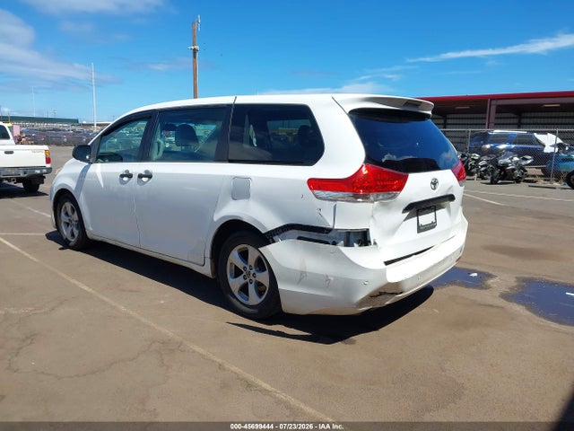 45699444 :رقم المزاد ، 5TDZK3DC3ES513349 vin ، 2014 Toyota Sienna L V6 7 Passenger مزاد بيع
