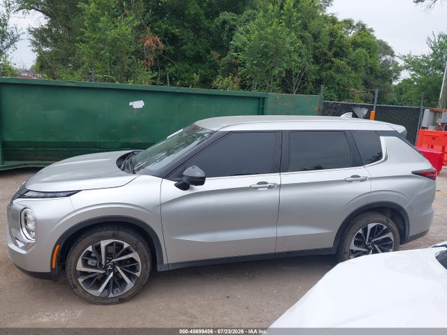Продаж на аукціоні авто 2022 Mitsubishi Outlander Se 2.5 2wd, vin: JA4J3UA81NZ038342, номер лоту: 45699456