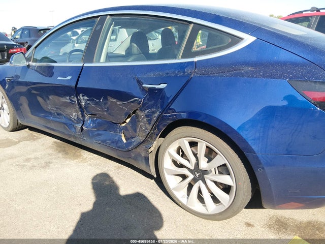 5YJ3E1EB6KF194195 Tesla Model 3 Long Range/performance