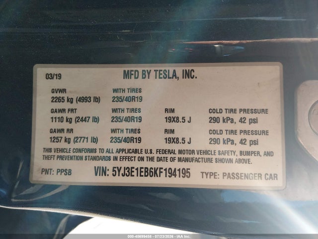 5YJ3E1EB6KF194195 Tesla Model 3 Long Range/performance
