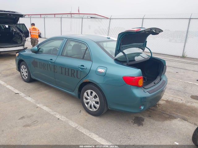 45699476 :رقم المزاد ، 1NXBU4EEXAZ304175 vin ، 2010 Toyota Corolla Le مزاد بيع