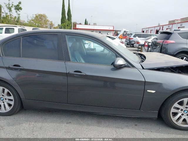 45699491 :رقم المزاد ، WBAVC535X7FZ76454 vin ، 2007 Bmw 328i مزاد بيع