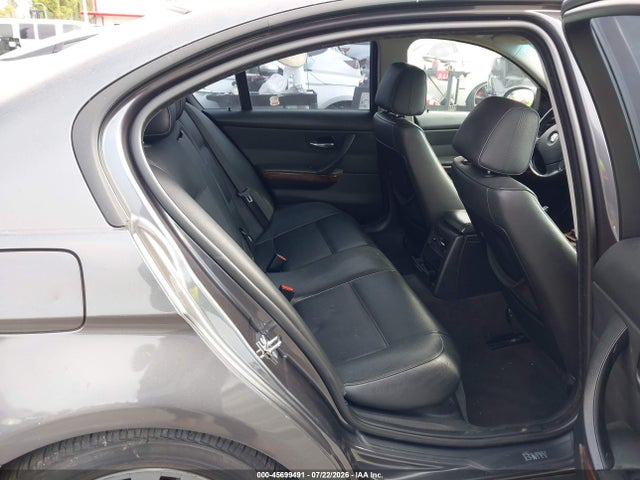 45699491 :رقم المزاد ، WBAVC535X7FZ76454 vin ، 2007 Bmw 328i مزاد بيع