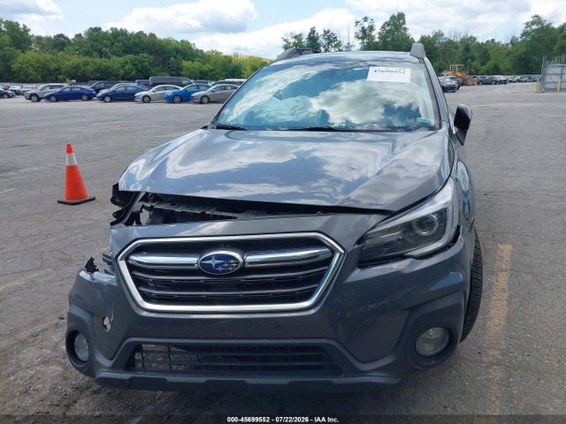 45699552 :رقم المزاد ، 4S4BSENC7J3207922 vin ، 2018 Subaru Outback 3.6r Limited مزاد بيع