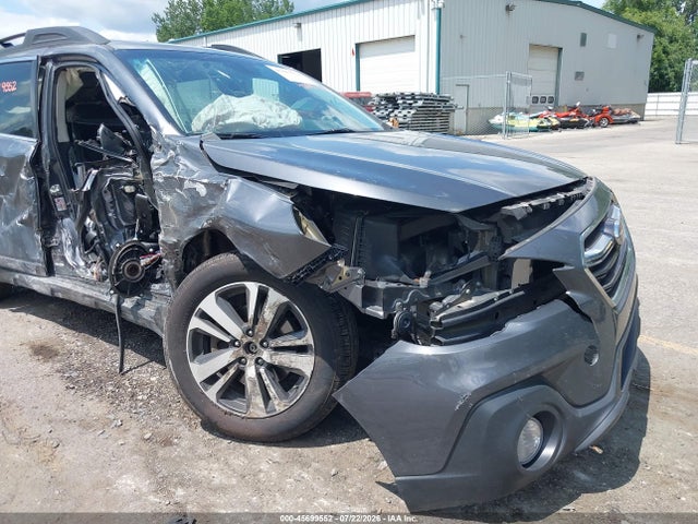 45699552 :رقم المزاد ، 4S4BSENC7J3207922 vin ، 2018 Subaru Outback 3.6r Limited مزاد بيع