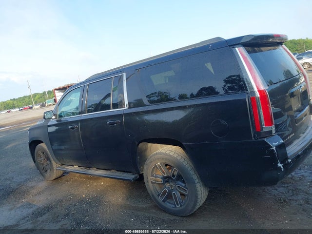 Auction sale of the 2015 Chevrolet Suburban 1500 Lt, vin: 1GNSKJKC6FR150884, lot number: 45699558
