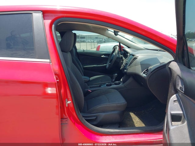 45699563 :رقم المزاد ، 1G1BE5SM4J7243707 vin ، 2018 Chevrolet Cruze Lt Auto مزاد بيع