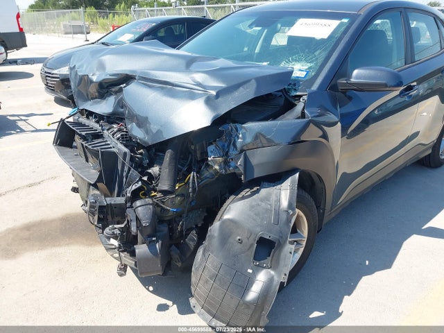 2021 Hyundai Kona Se მანქანა იყიდება აუქციონზე, vin: KM8K12AA3MU616696, აუქციონის ნომერი: 45699588