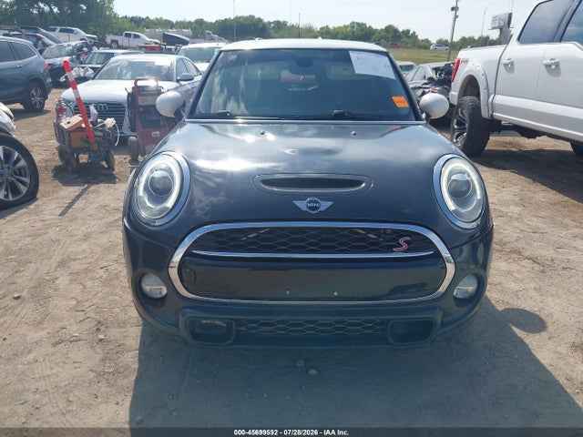 45699592 :رقم المزاد ، WMWXP7C59F2A41041 vin ، 2015 Mini Hardtop Cooper S مزاد بيع