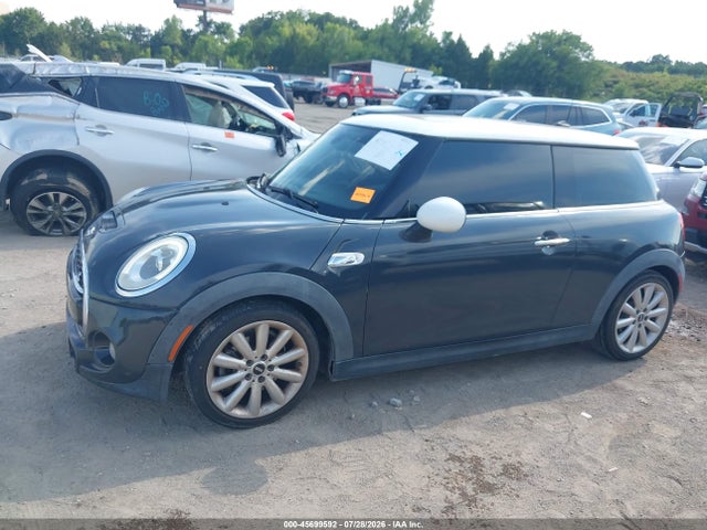 45699592 :رقم المزاد ، WMWXP7C59F2A41041 vin ، 2015 Mini Hardtop Cooper S مزاد بيع